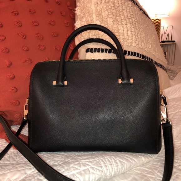 Authentic Kate Spade crossbody purse - Picture 2 of 3